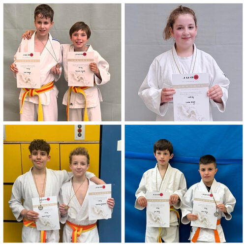 Unsere Judokas mit ihren Urkunden und Medaillen
